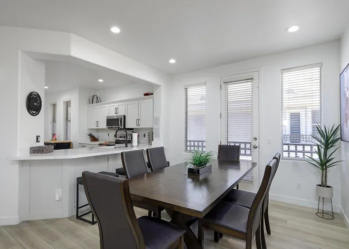 Apartment Golf View, Prime Area, Heated Pool, Spa, Luxury *