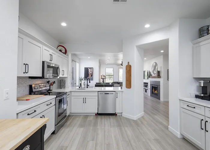 Golf View, Prime Area, Heated Pool, Spa, Luxury * Scottsdale