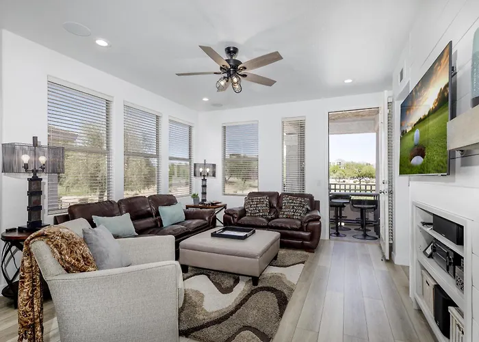 Golf View, Prime Area, Heated Pool, Spa, Luxury *